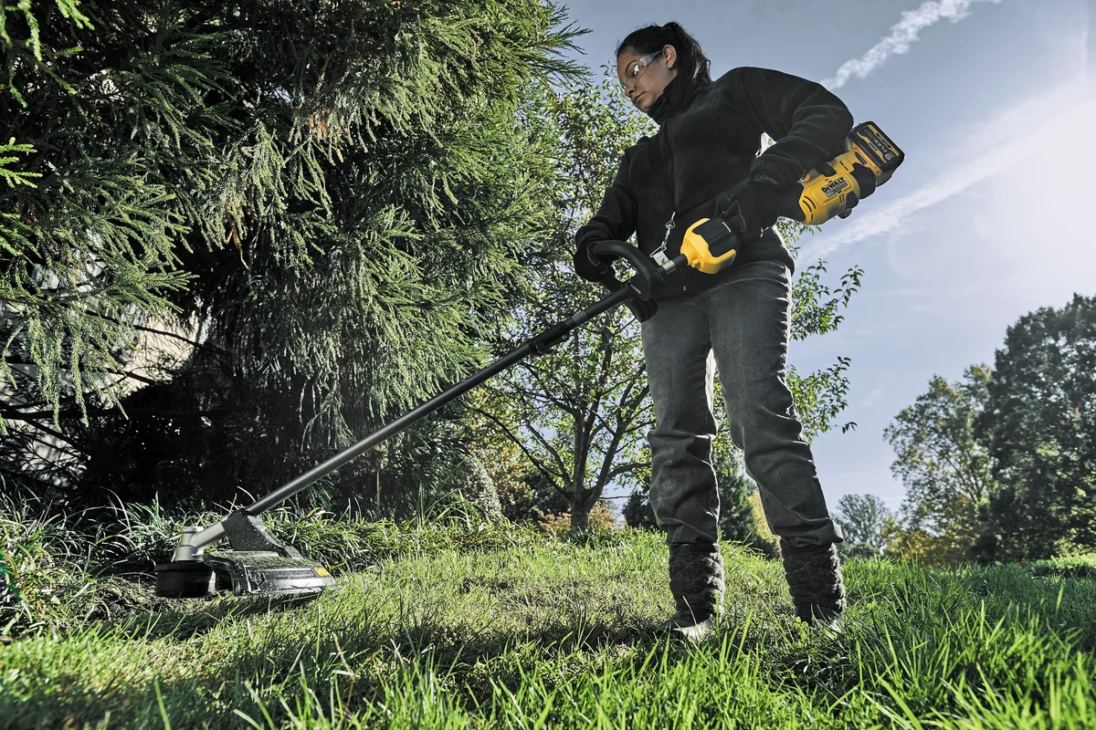 Насадка-брашкаттер для привода FLEXVOLT 54В DCMAS571 DeWALT DCMASBC1N-XJ