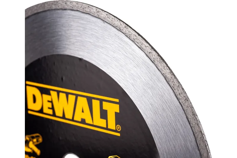 Диск алмазный по керамике 230х2.1х22.2мм сплошной DeWALT DT3738-XJ