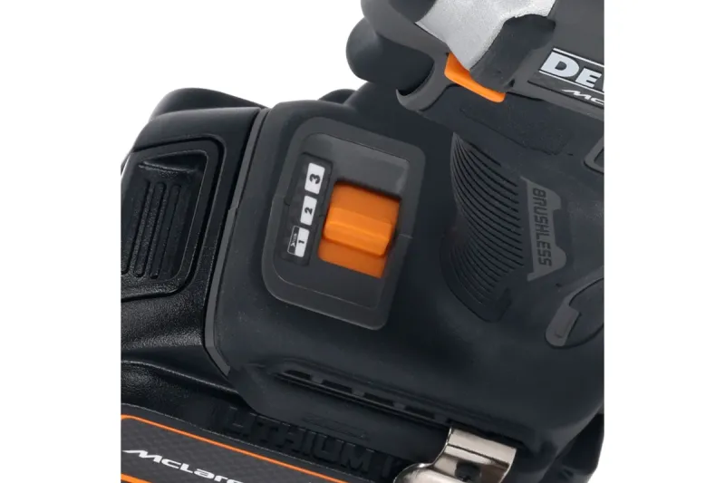 Акк. дрель шуруповерт 18В импульсный DCF85MP2T DeWALT DCF85MP2T-QW