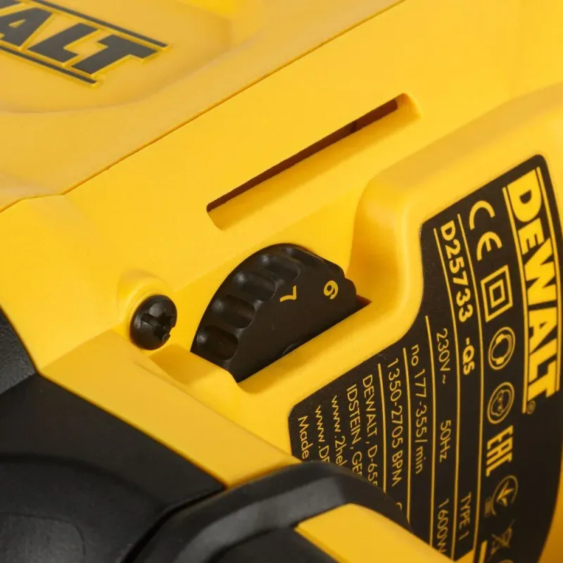 Перфоратор SDS-max D25733K DeWALT D25733K-QS