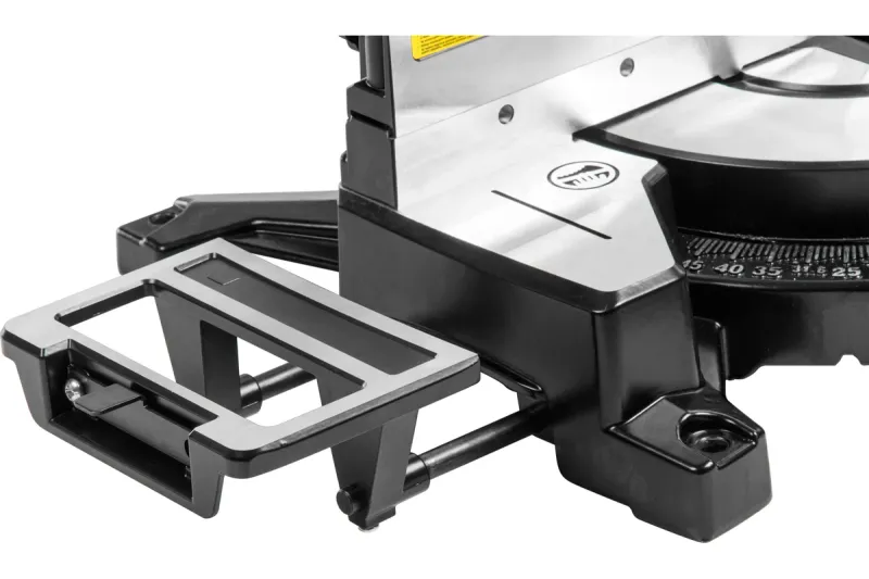 Пила торцовочная CM 2502 BULL 0325361