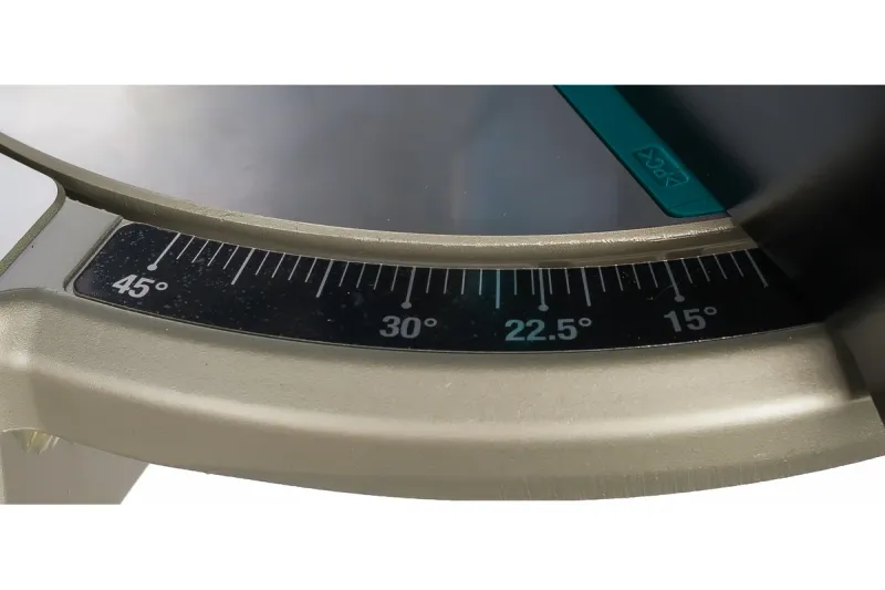 Пила торцовочная LН 1040 F MAKITA LH1040F